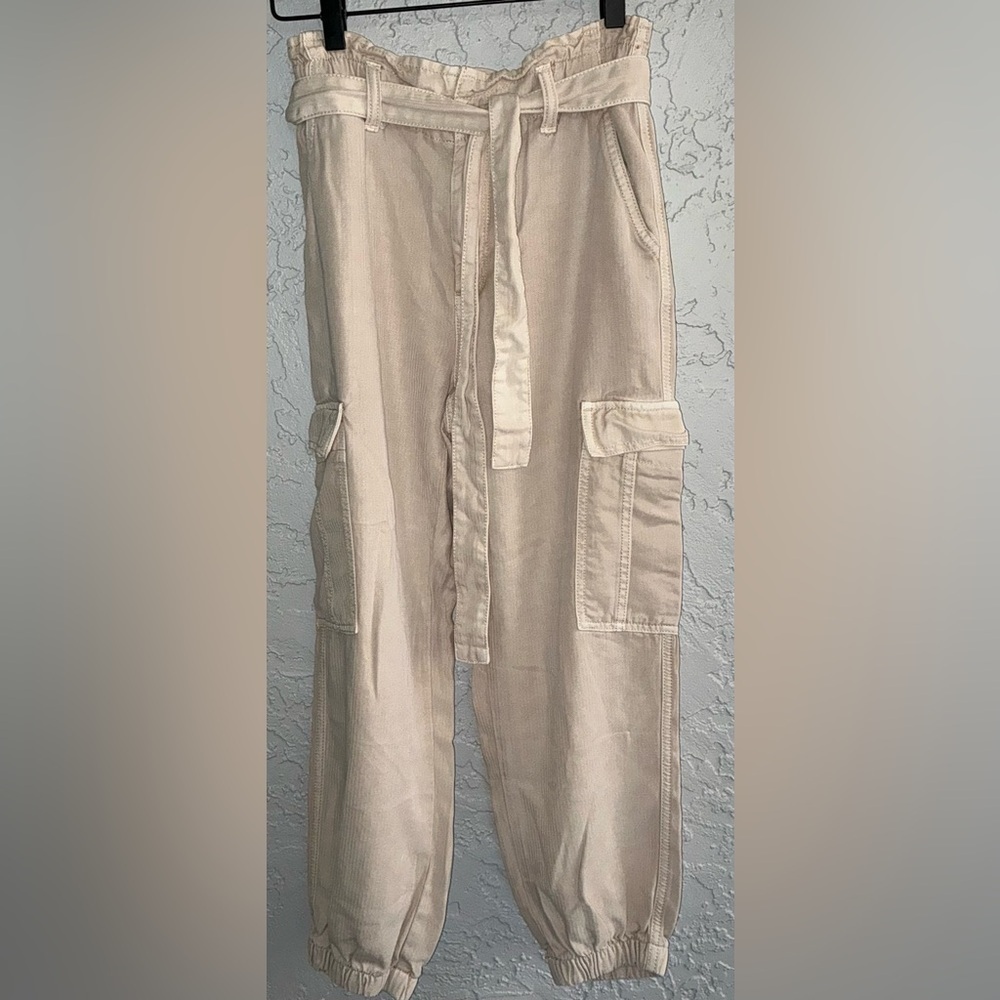 American Eagle Outfitters Woman's Cargo Pants with Belt in Light Beige